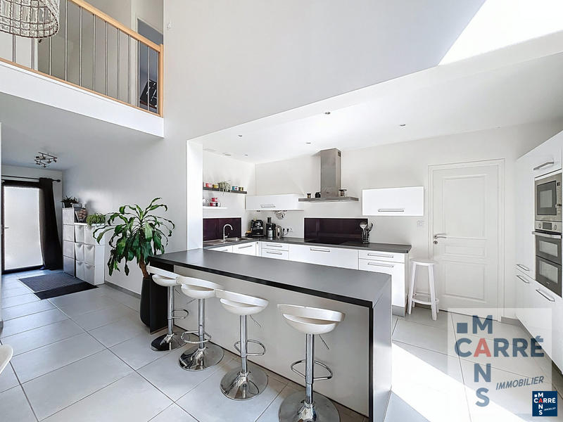 Maison contemporaine - 175 m² - 7 pièces