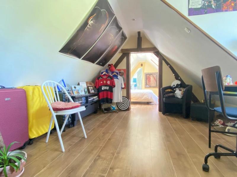 Maison - 135 m² - 6 pièces