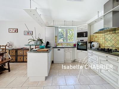 Maison - 107 m² - 4 pièces