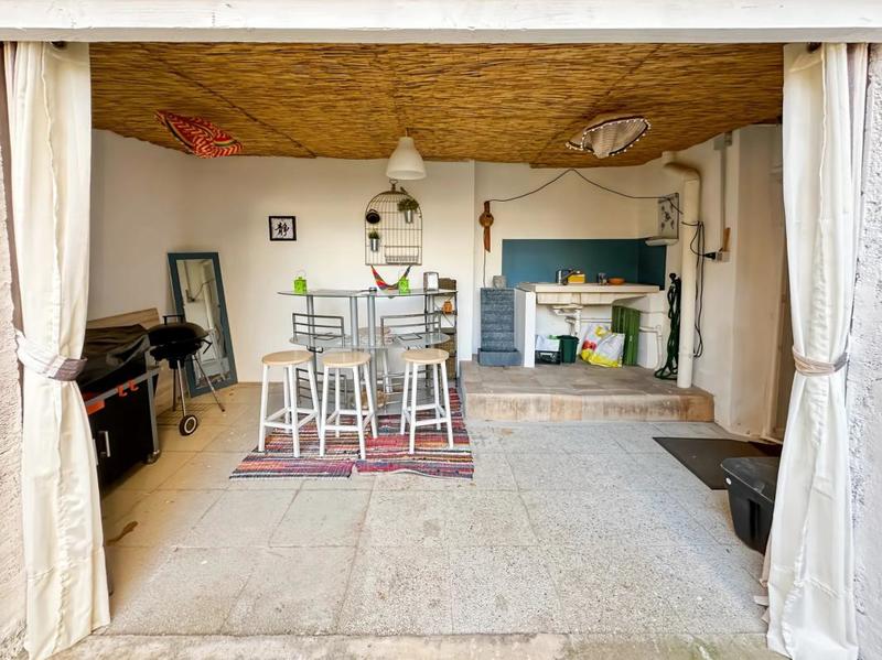 Maison - 268 m² - 9 pièces