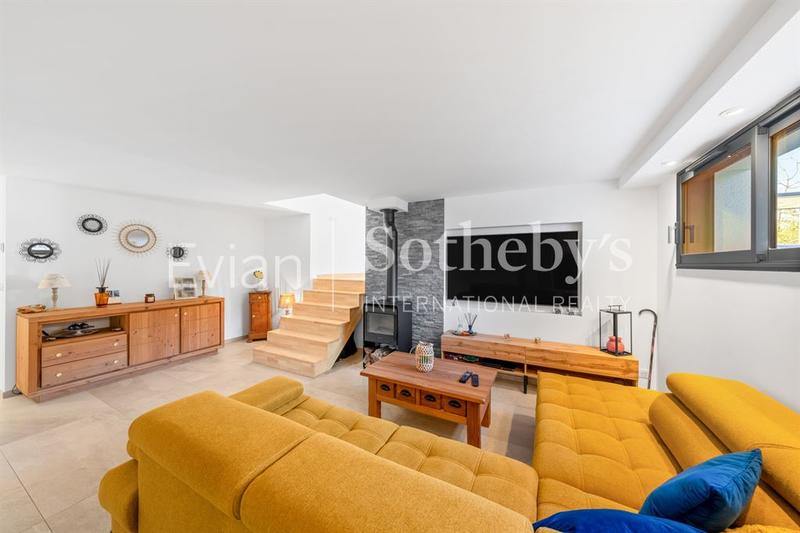 Maison - 400 m² - 14 pièces