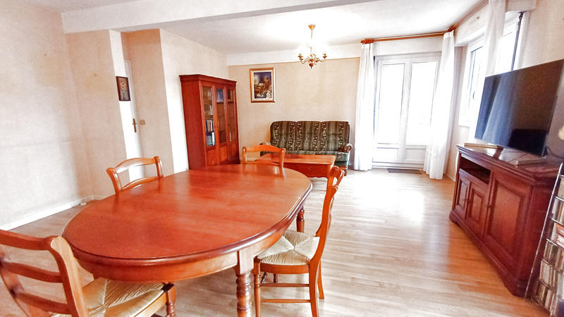 Appartement - 105 m² - 5 pièces