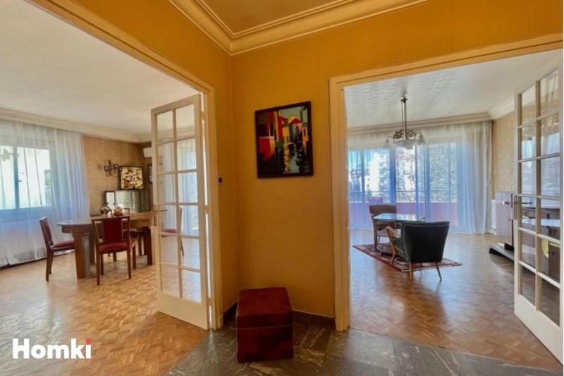 Appartement - 131 m² - 5 pièces