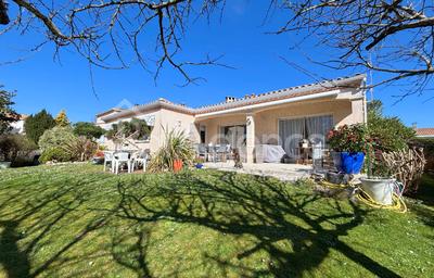 Maison - 143 m² - 4 pièces