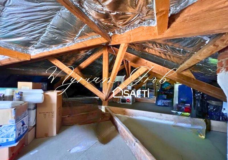 Maison - 137 m² - 6 pièces