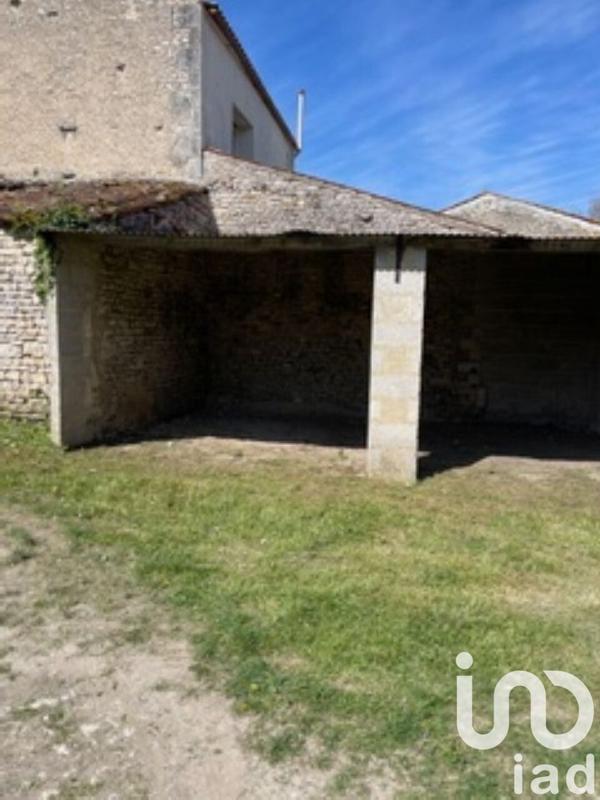 Maison de village - 110 m² - 1 pièce