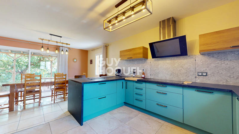 Maison - 167 m² - 7 pièces