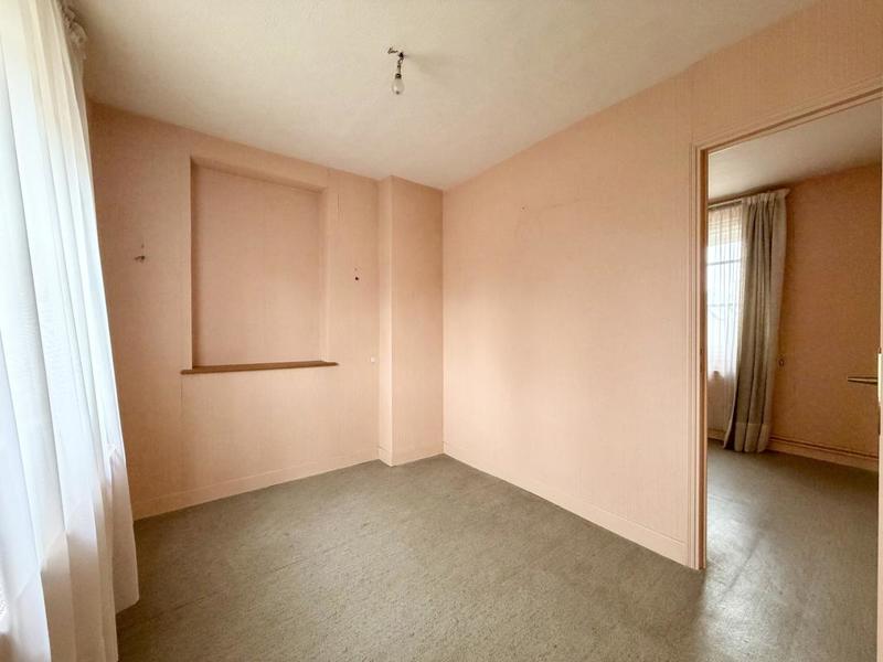 Maison - 167 m² - 8 pièces