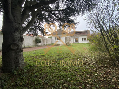 Maison - 130 m² - 7 pièces