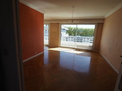 Appartement - 76 m² - 4 pièces