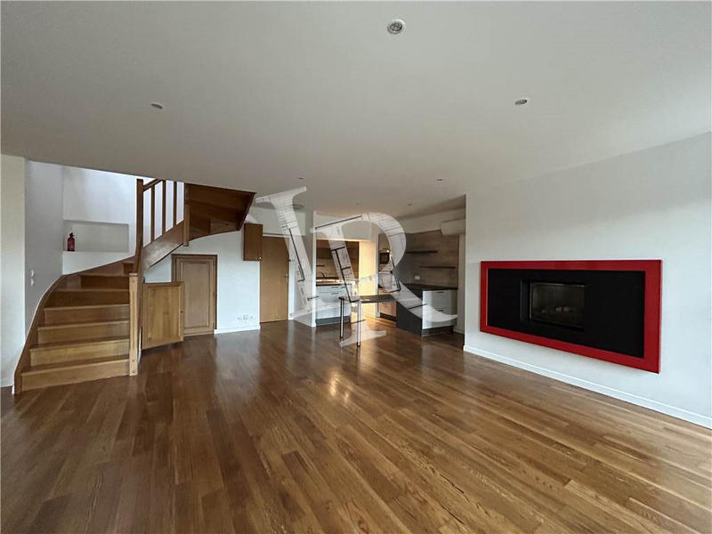 Appartement - 110 m² - 4 pièces