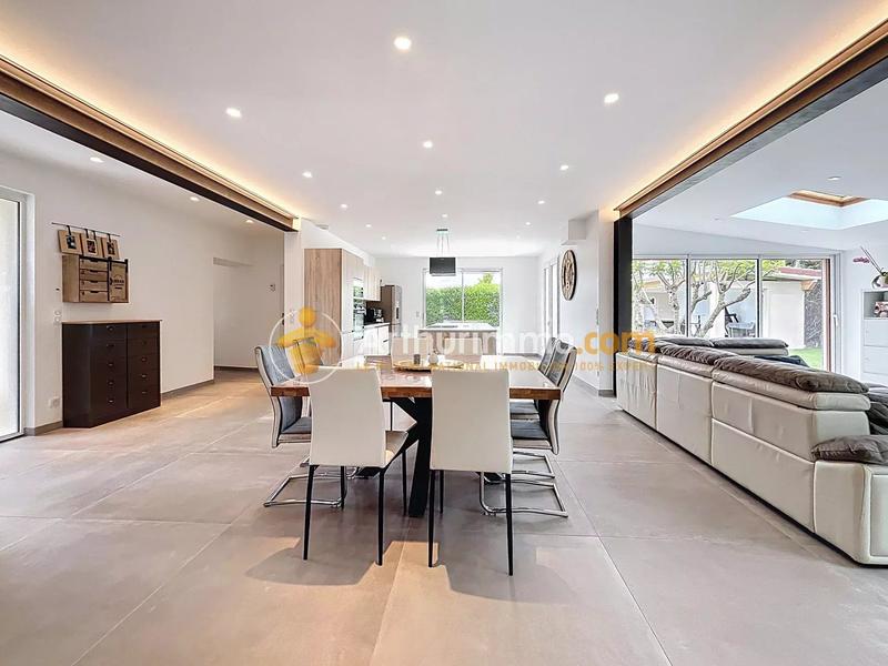 Maison - 175 m² - 5 pièces