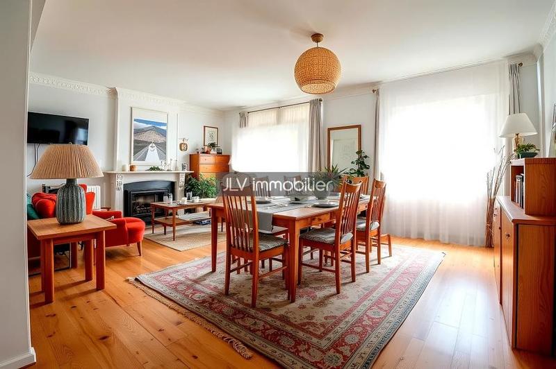 Maison - 140 m² - 6 pièces