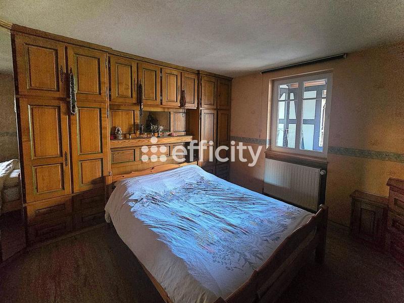 Maison traditionnelle - 160 m² - 8 pièces