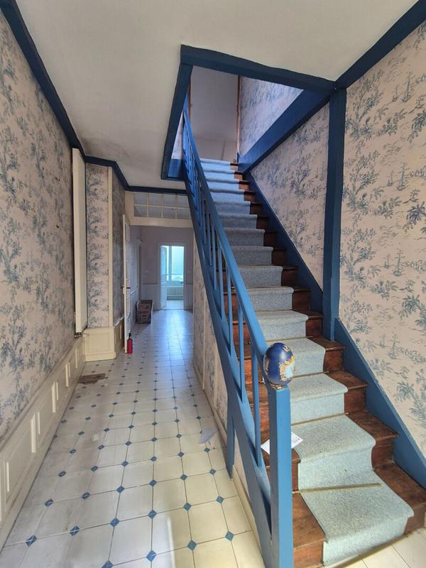 Appartement - 144 m² - 6 pièces