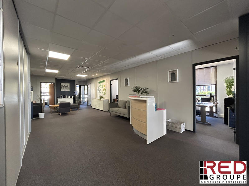 Bureau - 300 m²