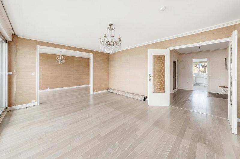 Appartement - 143 m² - 7 pièces