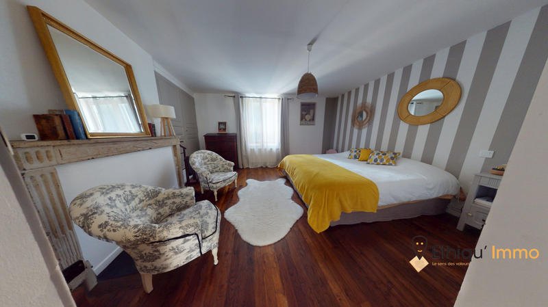 Maison - 149 m² - 5 pièces