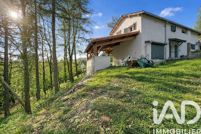 Maison - 110 m² - 5 pièces