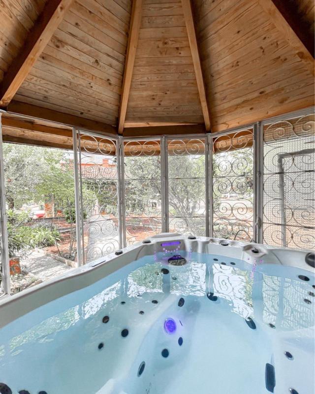 Château - 680 m² - 21 pièces