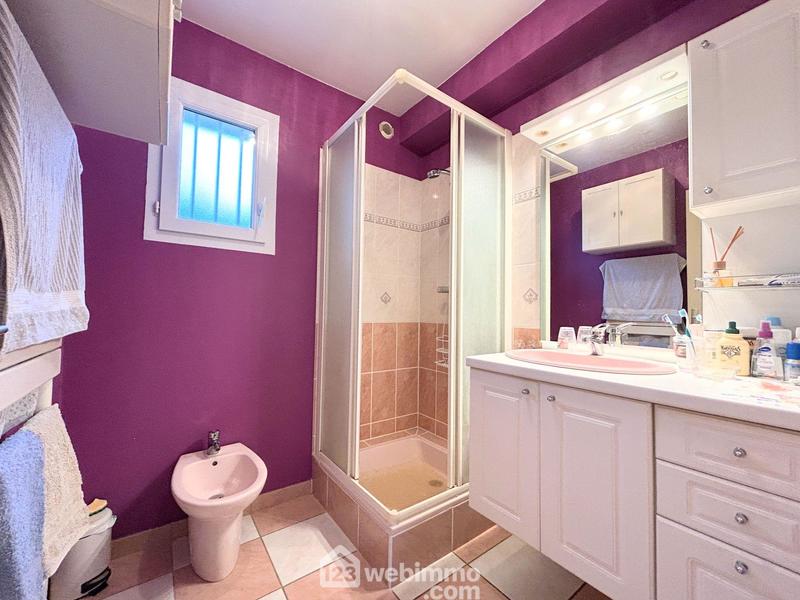 Maison - 95 m² - 5 pièces