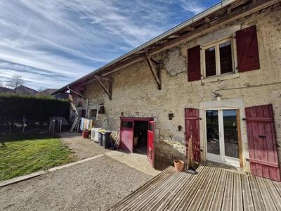 Appartement - 160 m² - 6 pièces