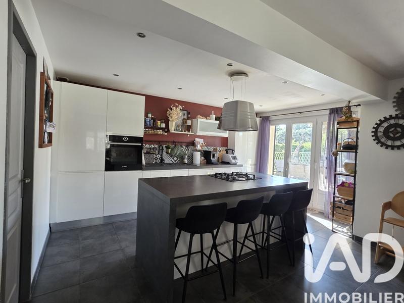 Maison - 126 m² - 5 pièces