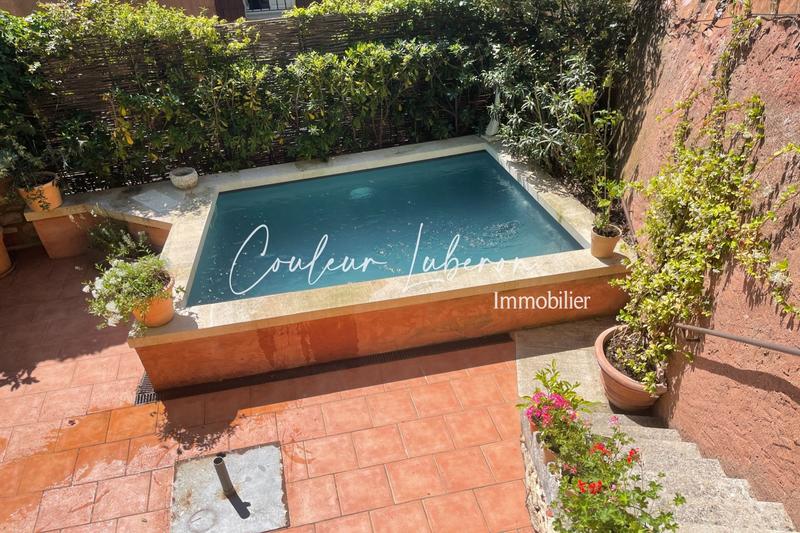 Maison de village - 239 m² - 8 pièces