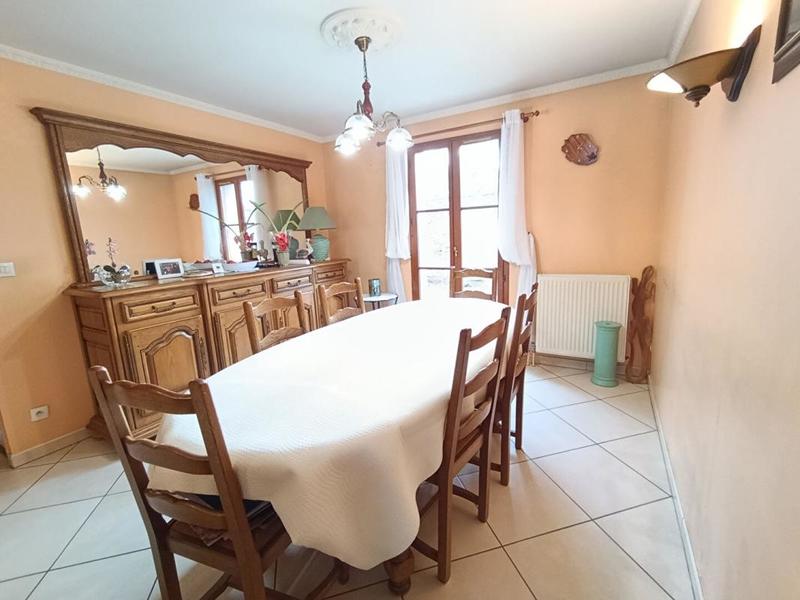 Maison - 92 m² - 5 pièces