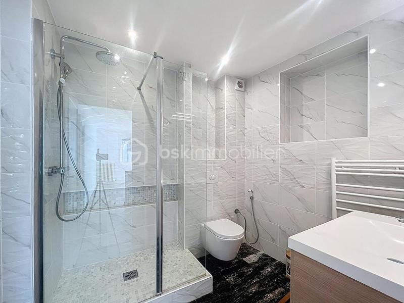 Appartement - 121 m² - 4 pièces