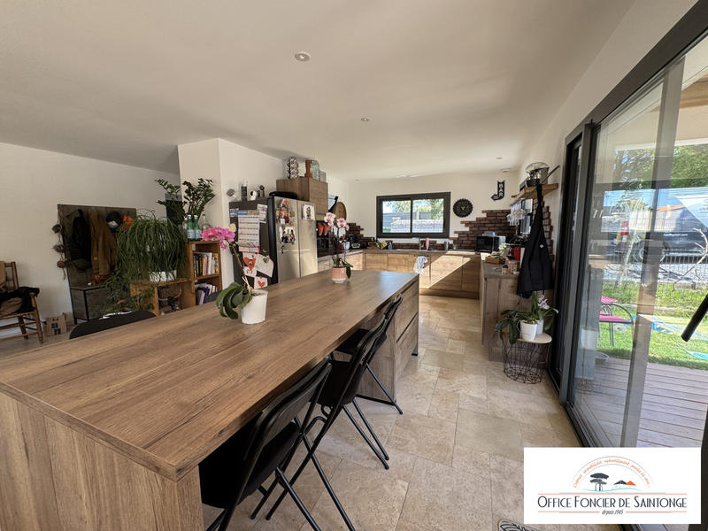 Maison contemporaine - 139 m² - 6 pièces