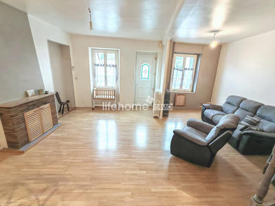 Maison - 104 m² - 5 pièces