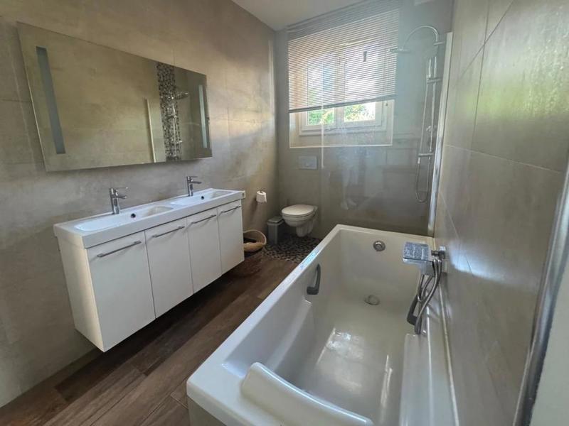 Villa - 200 m² - 5 pièces