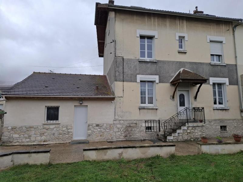 Maison - 107 m² - 5 pièces