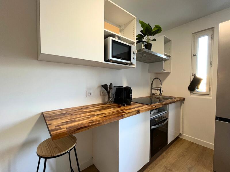 Appartement - 90 m² - 6 pièces