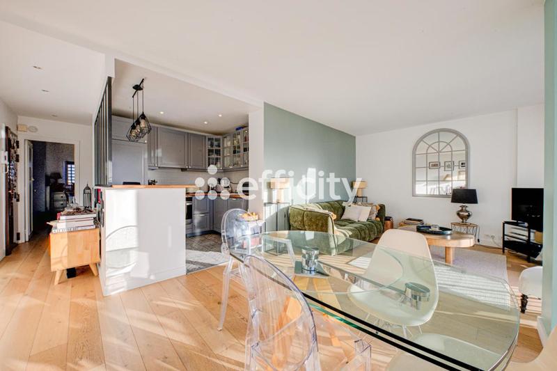 Appartement - 77 m² - 4 pièces