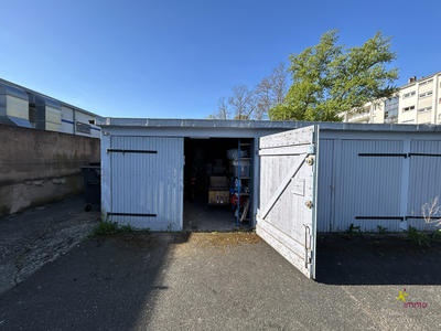 Parking / Garage - 16 m²