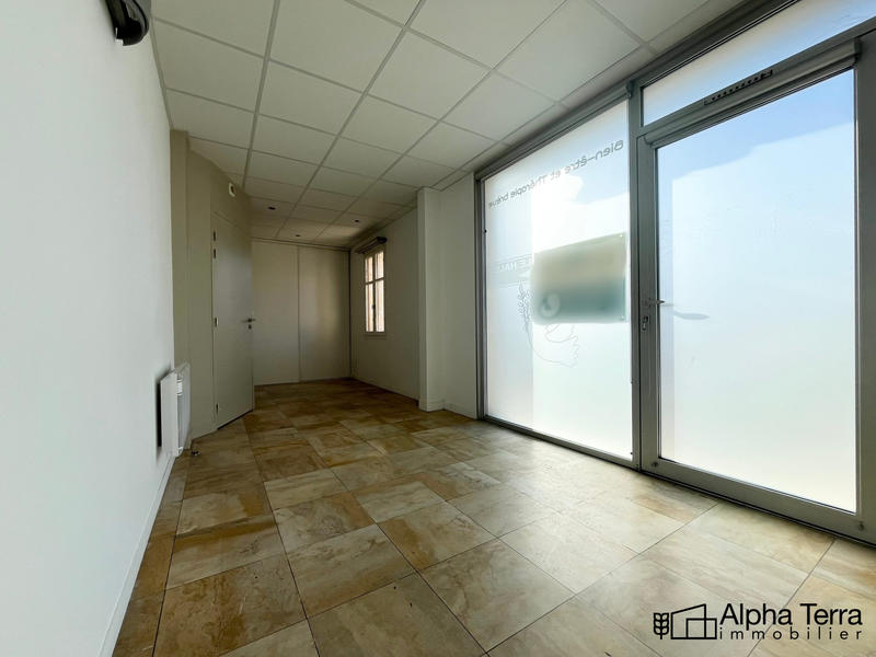 Local d'activités - 49 m² - 3 pièces