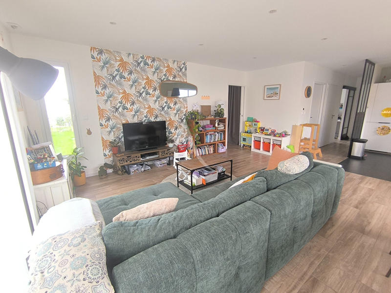 Maison - 104 m² - 5 pièces