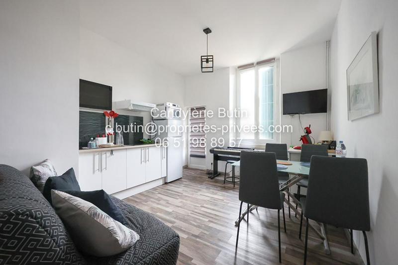 Maison - 320 m² - 12 pièces