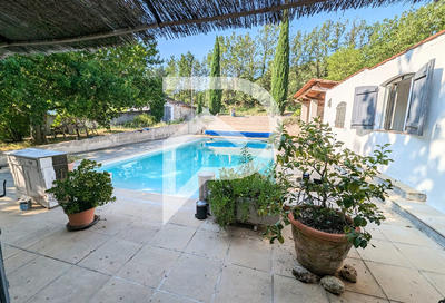 Maison - 231 m² - 11 pièces