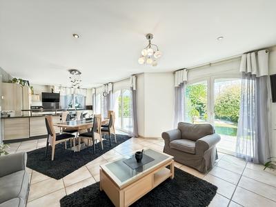 Maison - 140 m² - 7 pièces