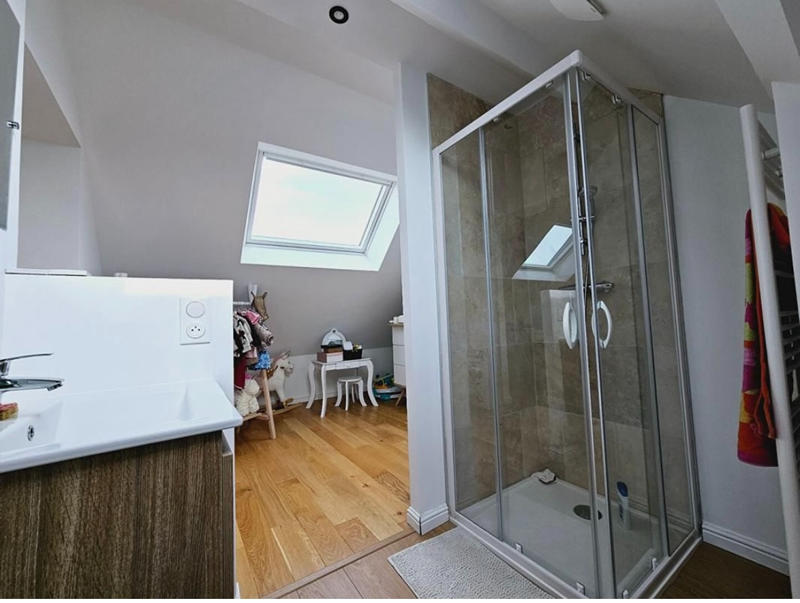 Maison - 136 m² - 6 pièces