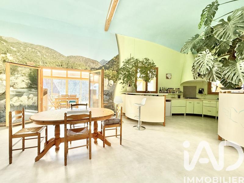 Maison - 146 m² - 6 pièces