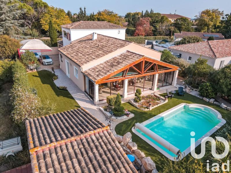 Maison - 215 m² - 8 pièces