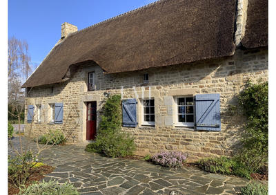 Maison ancienne - 212 m² - 10 pièces