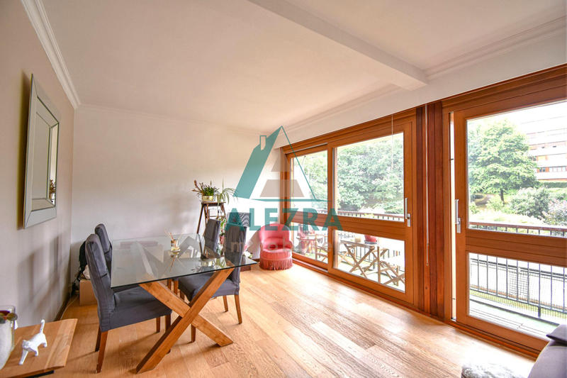 Appartement - 86 m² - 4 pièces