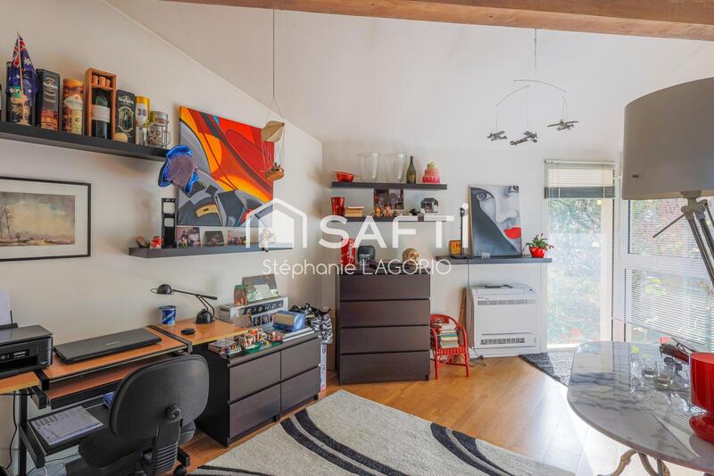 Maison - 204 m² - 6 pièces