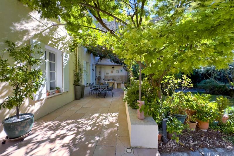 Maison - 310 m² - 10 pièces