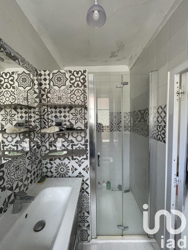 Maison - 240 m² - 9 pièces